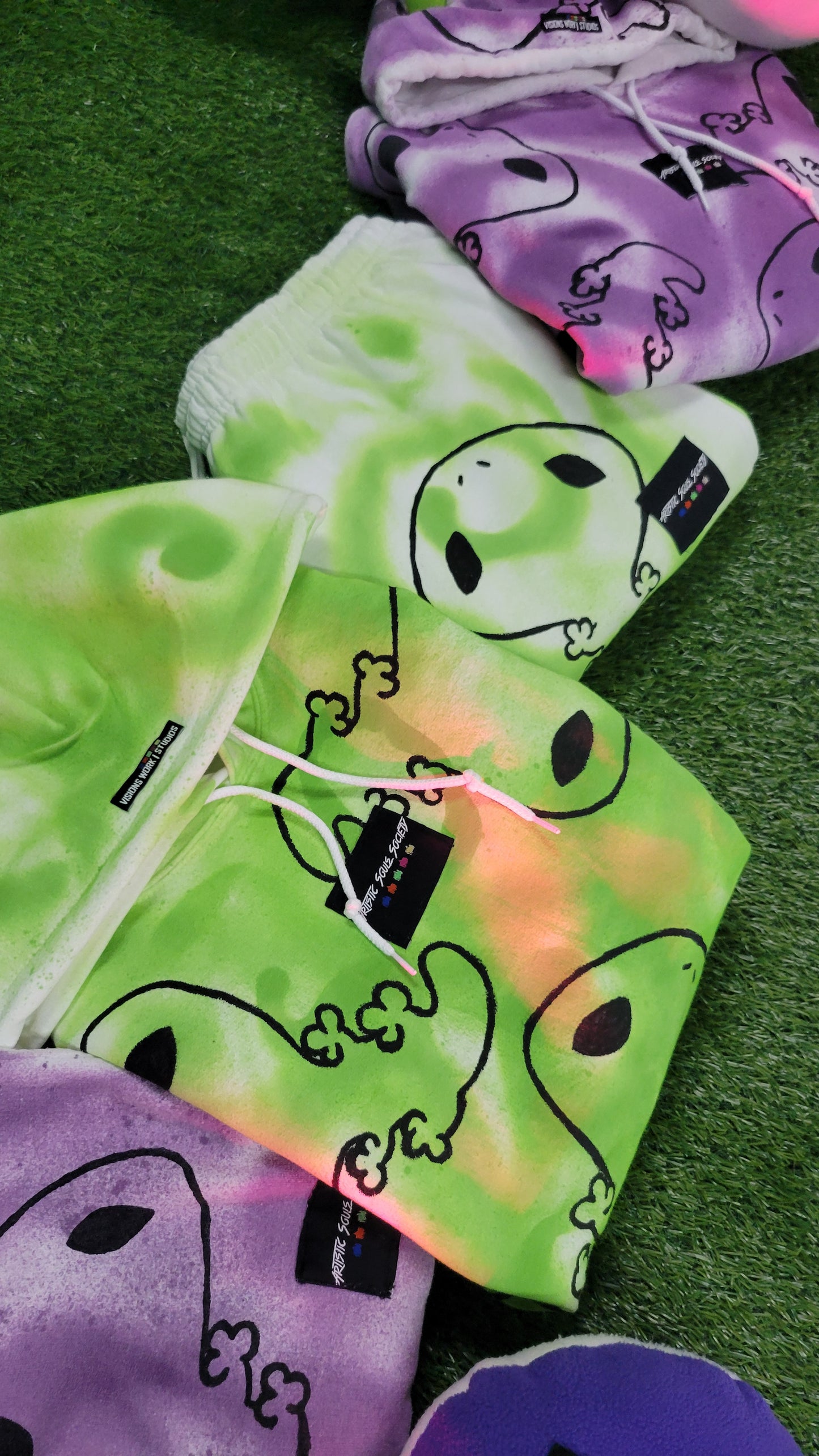 Breezo Gecko Hand Painted SweatPants by BREEZAY